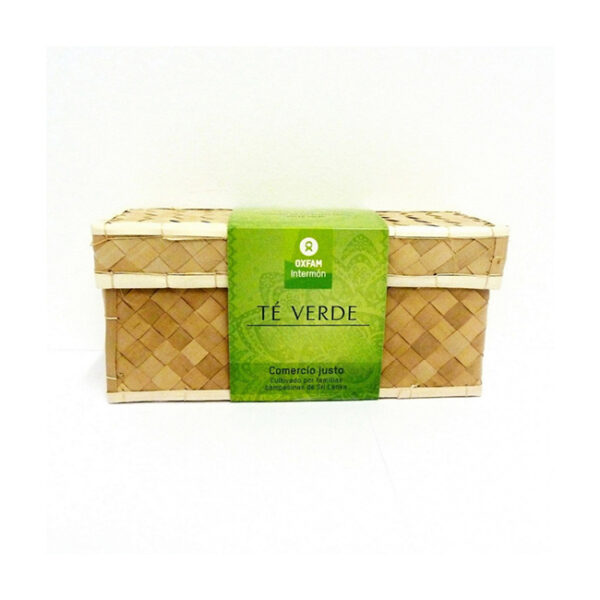 Té verde en bolsitas, cesta de mimbre Intermón